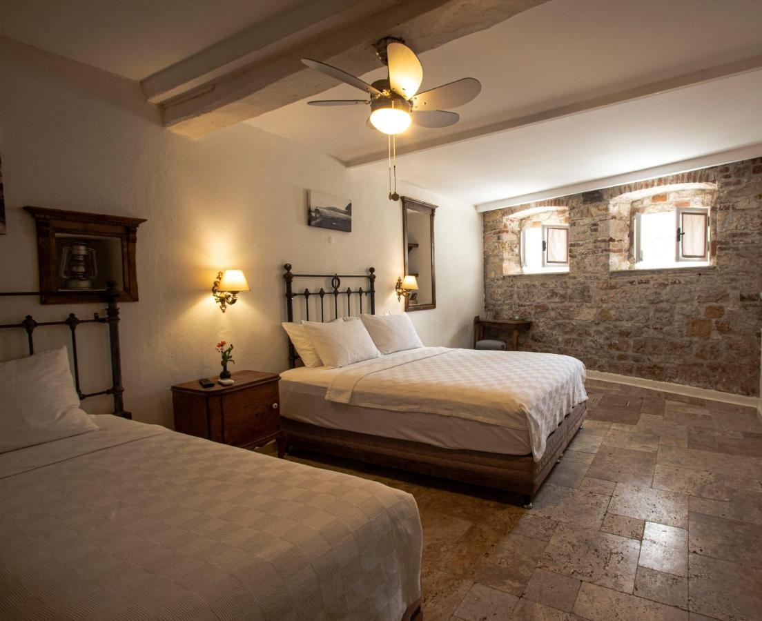Opus 1910 Hotel Ayvalik Exterior photo
